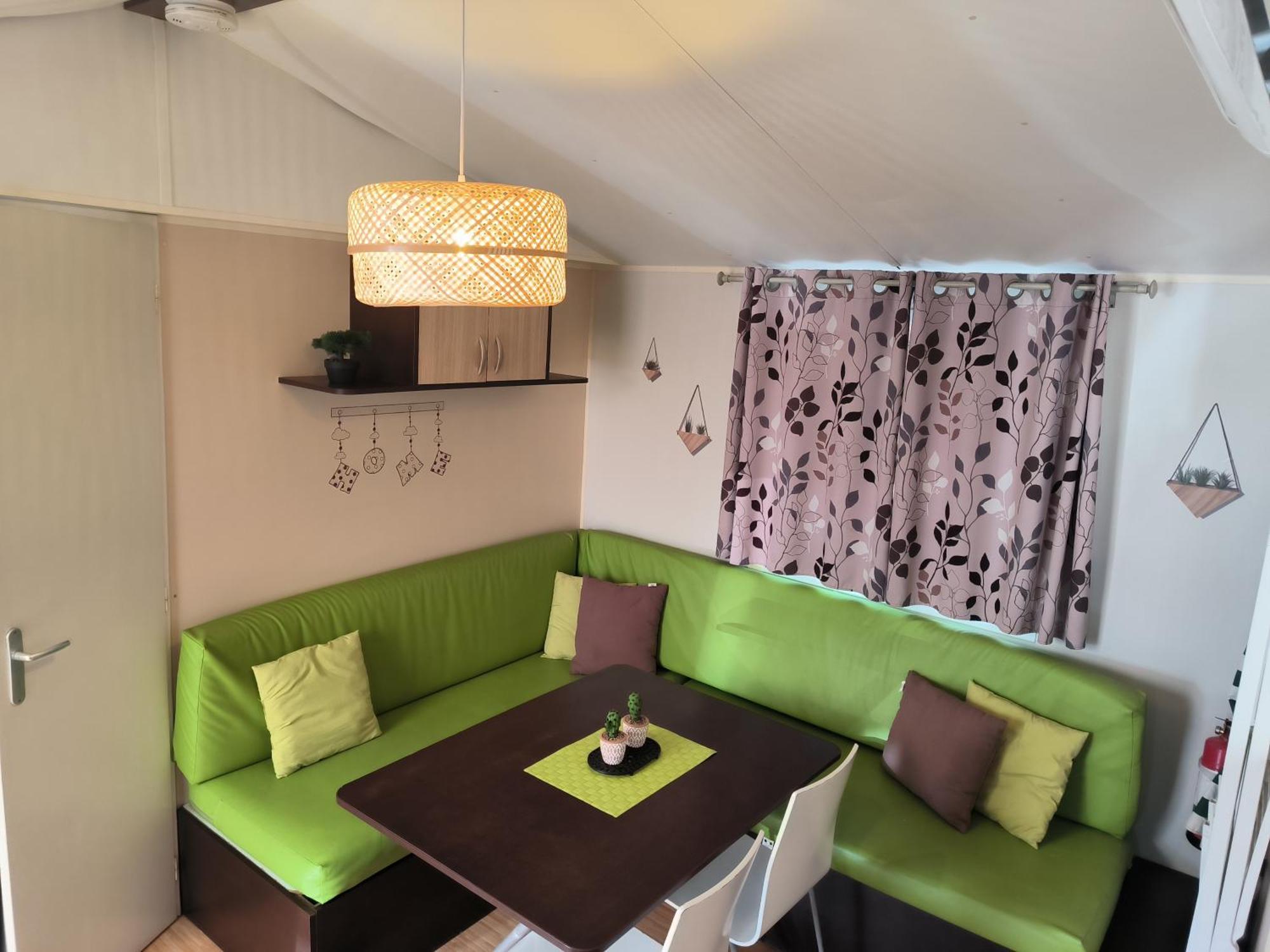 Mobil-home En Camping****